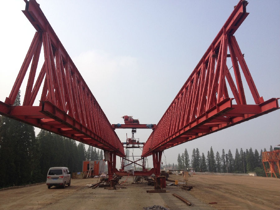 起重機械設(shè)備監(jiān)控系統(tǒng)現(xiàn)場安裝照片一